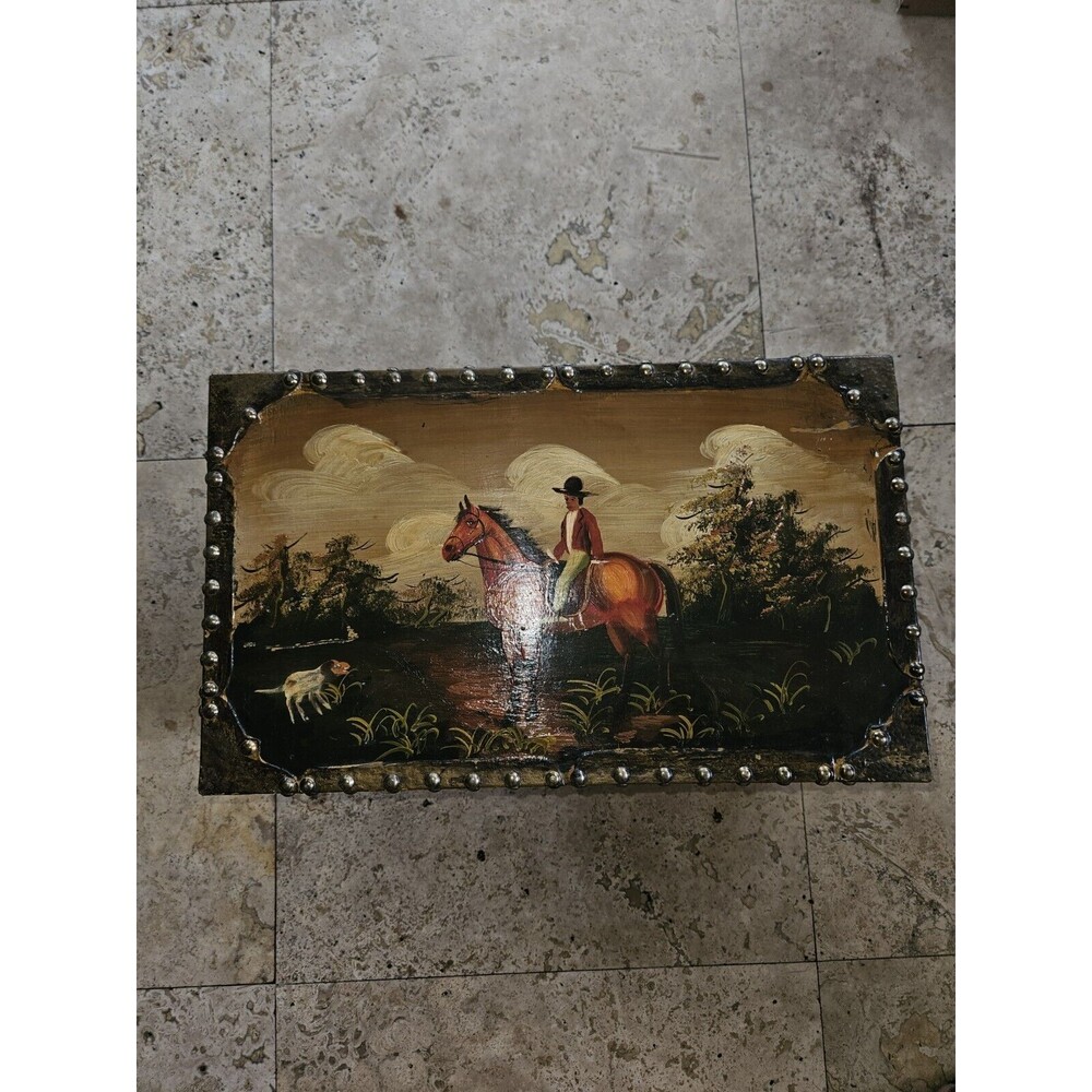Vintage Fox Hunting Trunk 17xx10x8